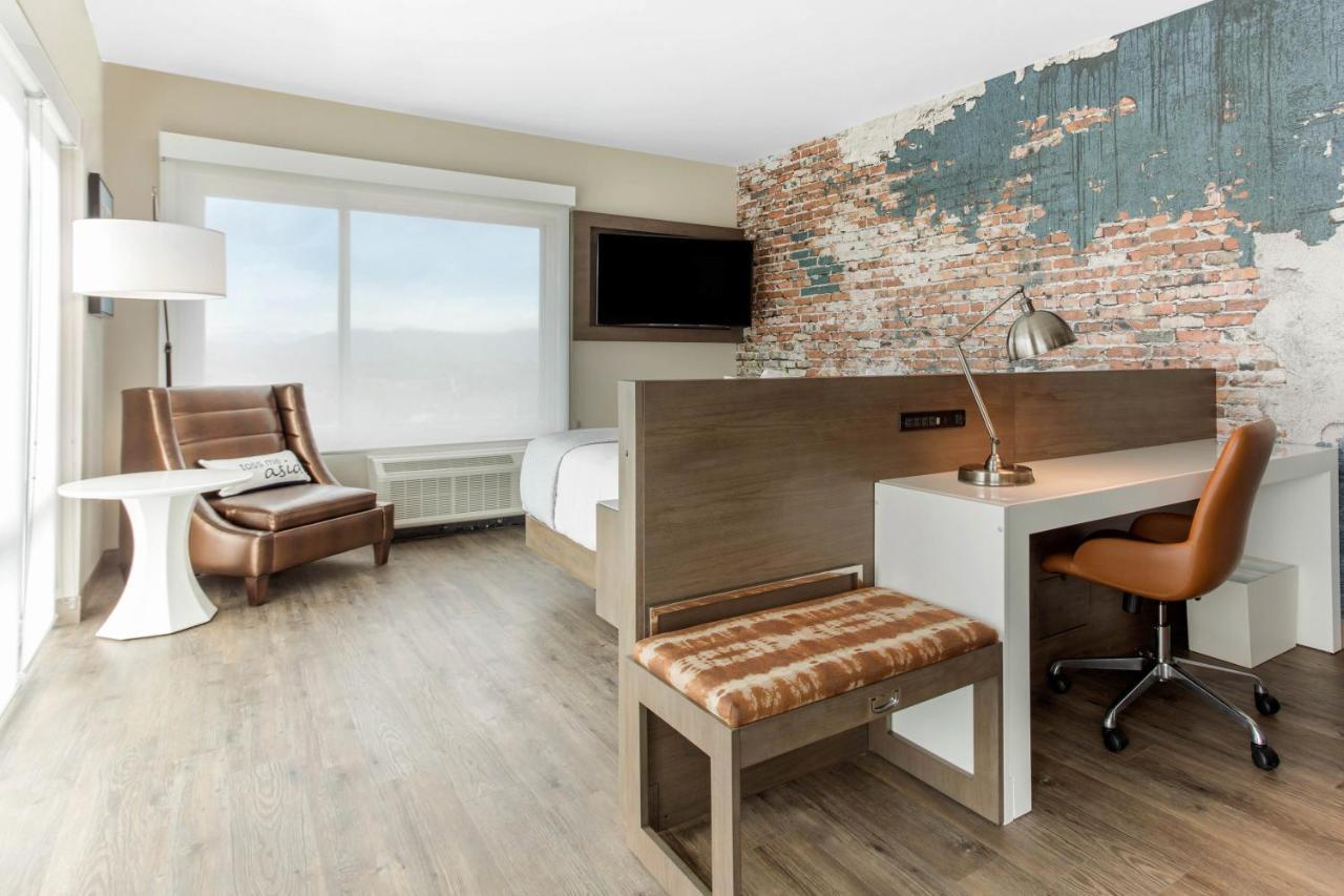 Cambria Hotel Downtown Эшвилл Экстерьер фото