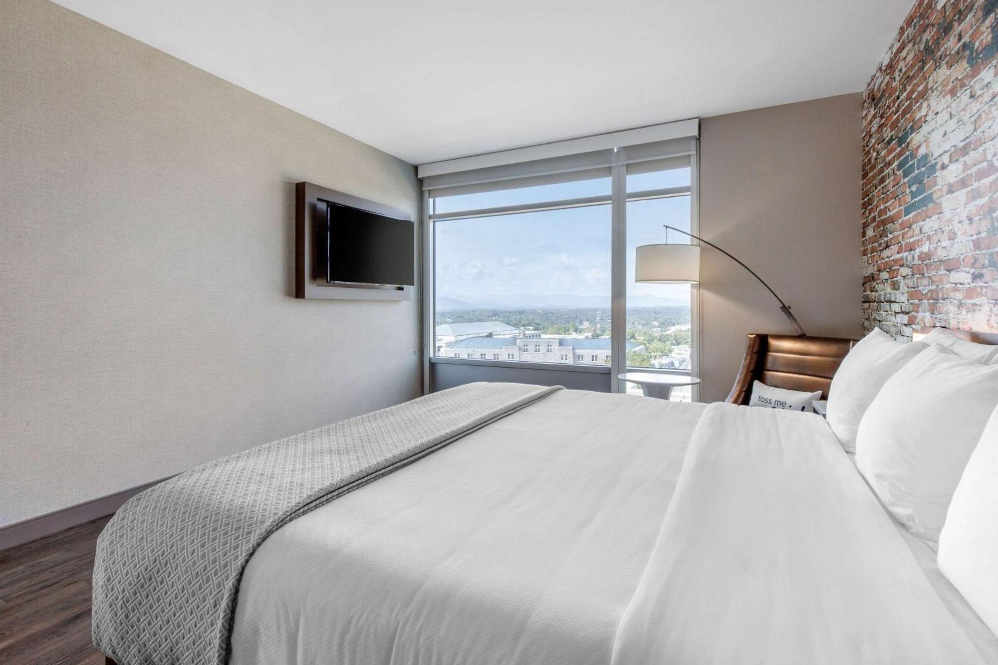 Cambria Hotel Downtown Эшвилл Экстерьер фото