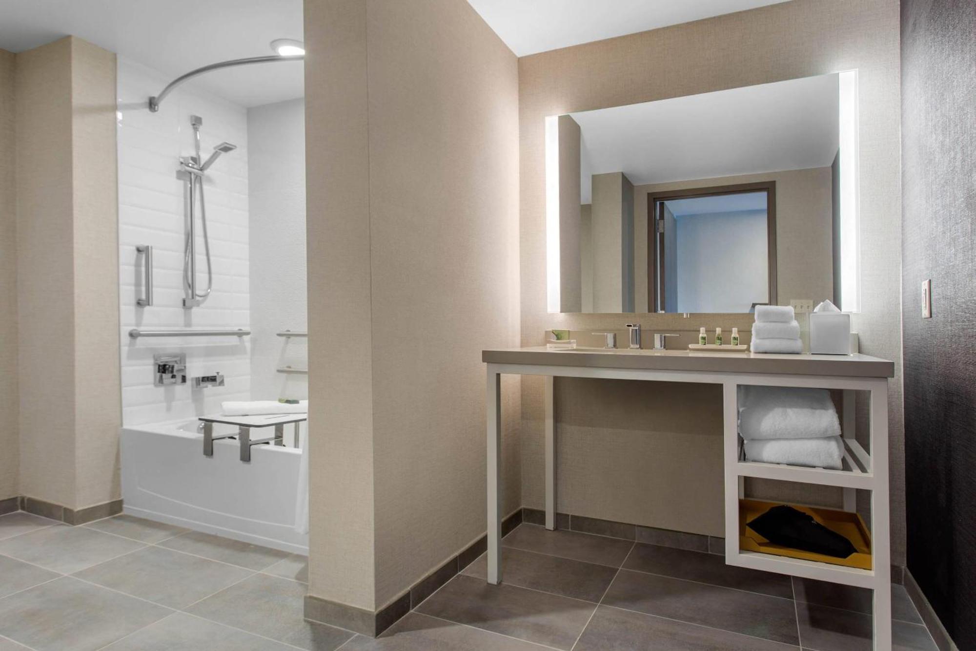 Cambria Hotel Downtown Эшвилл Экстерьер фото