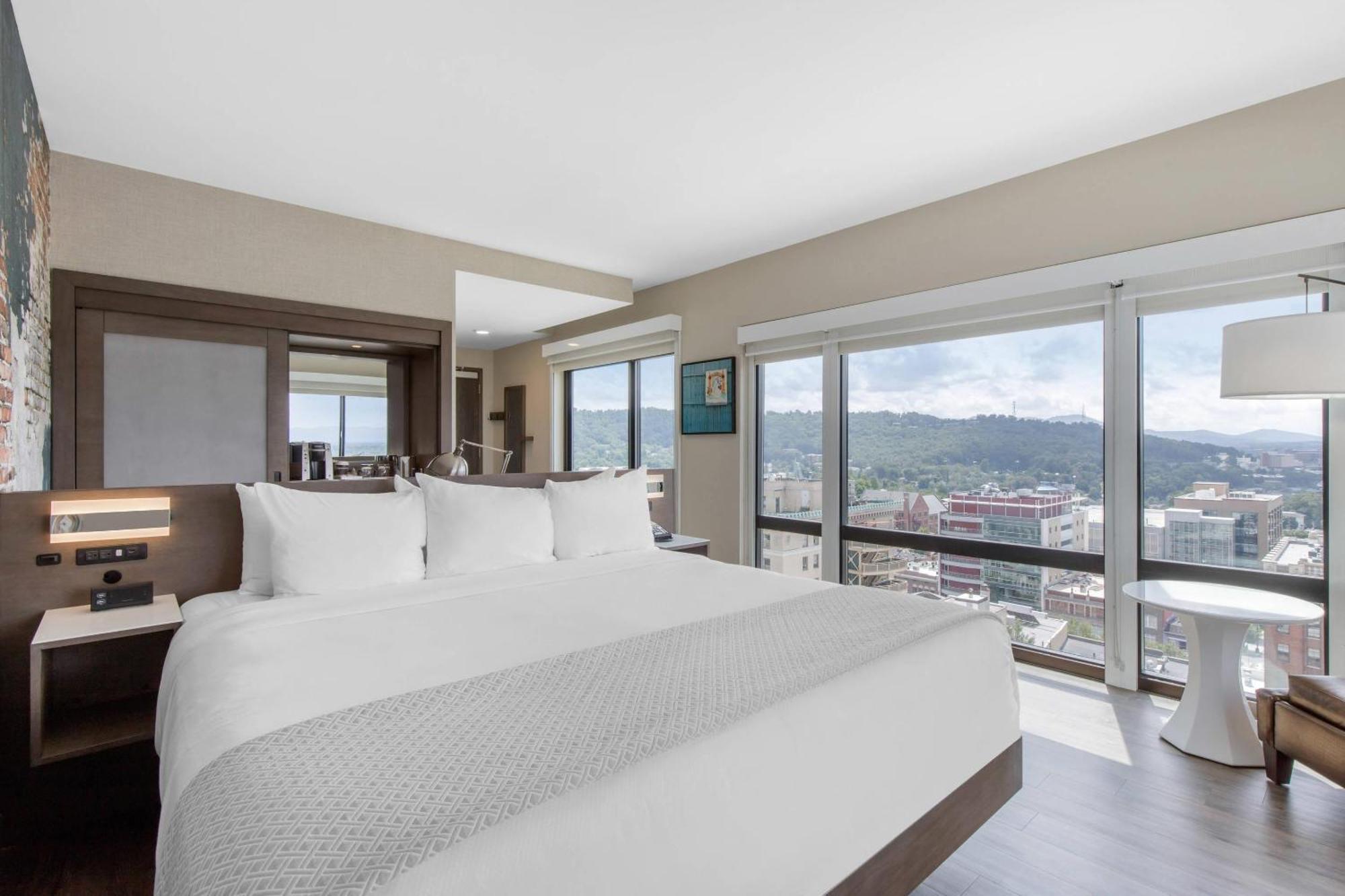 Cambria Hotel Downtown Эшвилл Экстерьер фото